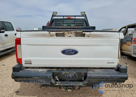 2017 Ford F350 Super Duty z USA, uszkodzony, nr VIN 1FT8W3B69HEC14469